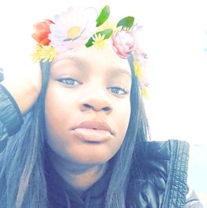 Meet your Posher, Danessa